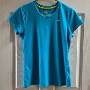 Nike Performance Top Blue Size M